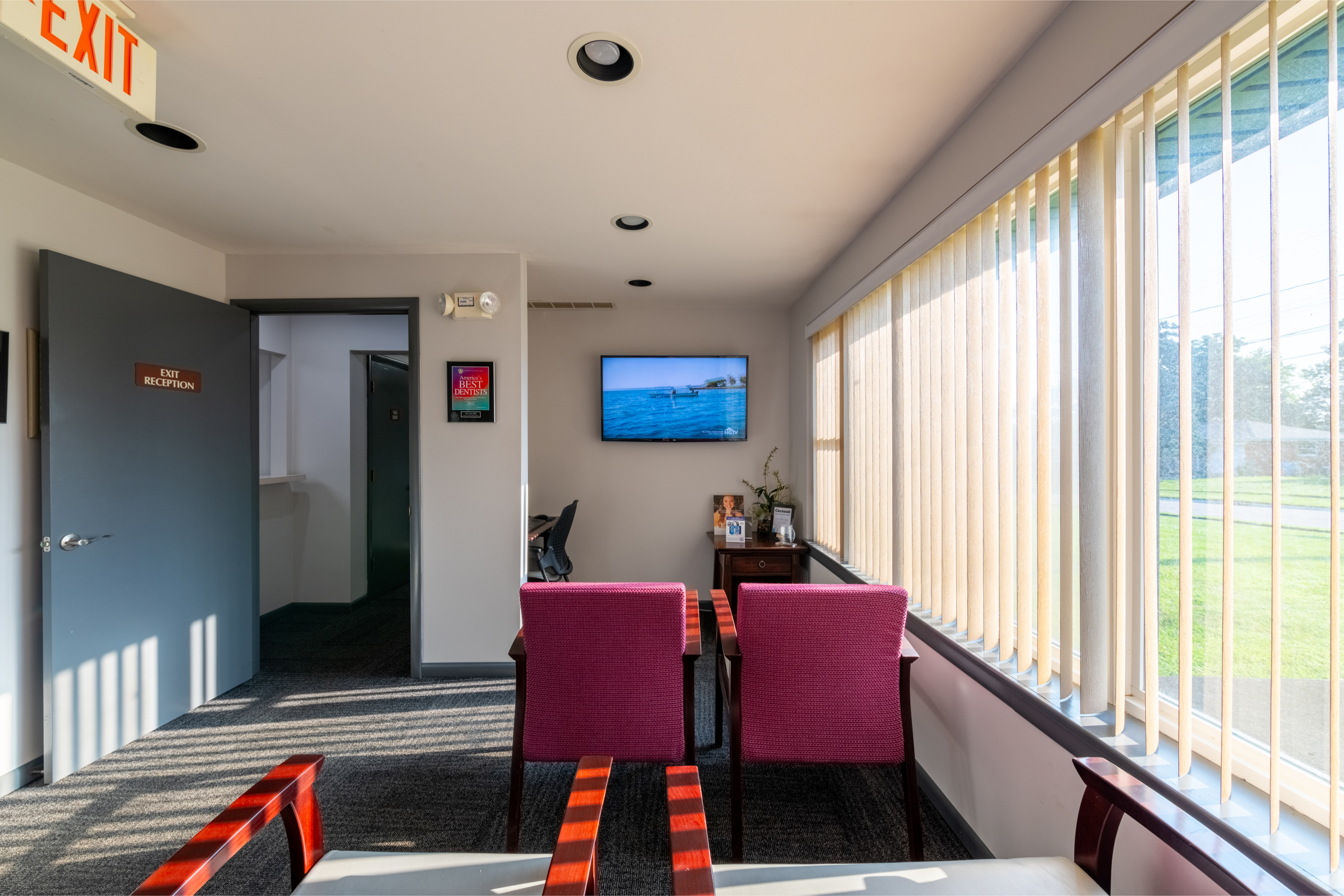 Elite Cosmetic & Family Dentistry office